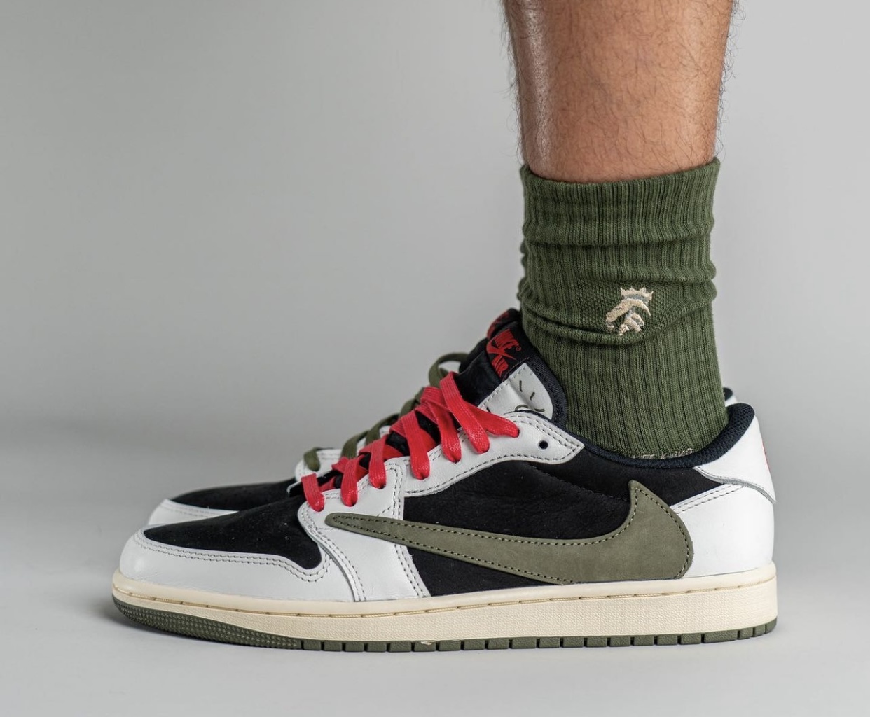 値下げTravis Scott×AirJordan 1 Lowトラヴィススコット | www